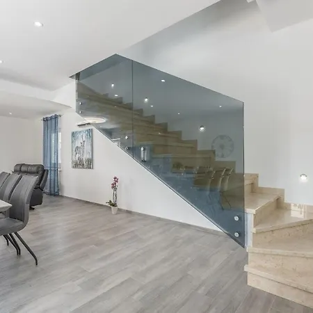 Luxury With A Swimming Pool Vodnjan, Fazana - 16867 Villa *