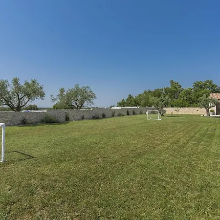 Villa Luxury With A Swimming Pool Vodnjan, Fazana - 16867 Mednjan